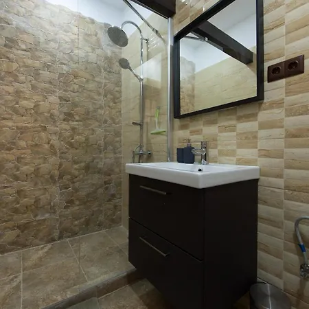Apartment Lovely Flat With Patio And Mountain Views Brasov