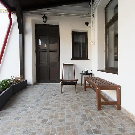 Apartment Lovely Flat With Patio And Mountain Views Brasov